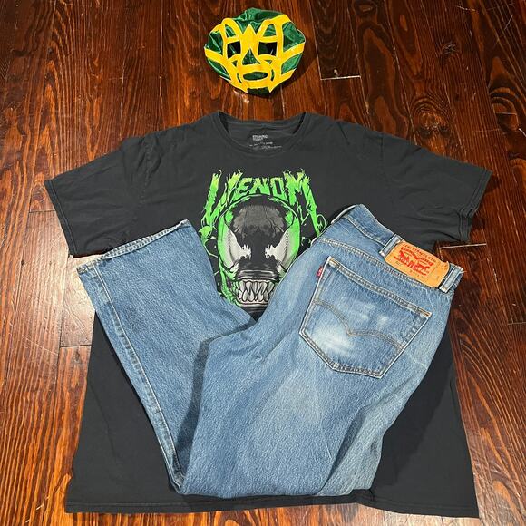 Levi's Other - Levi's 32x34 Y2K 501 Jeans Light Wash Straight